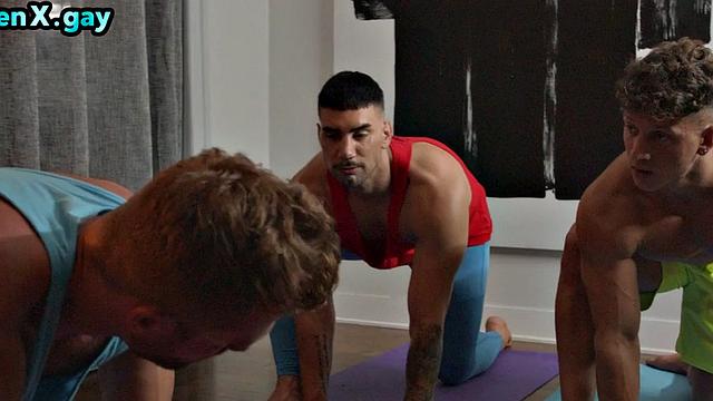 Facial jock barebacked in 3some till cum on his face