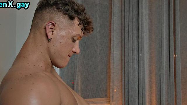 Facial jock barebacked in 3some till cum on his face