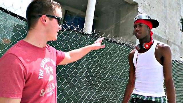 Black thug pulled and public fucked outdoor by white top