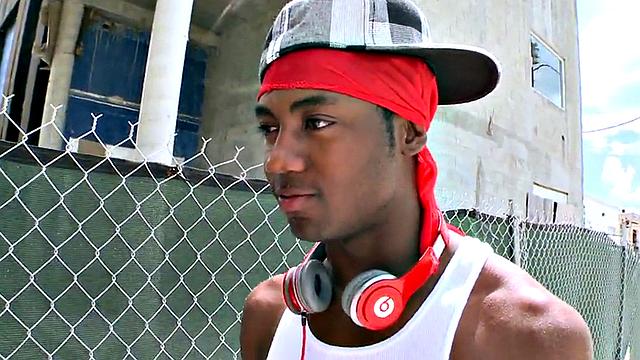 Black thug pulled and public fucked outdoor by white top