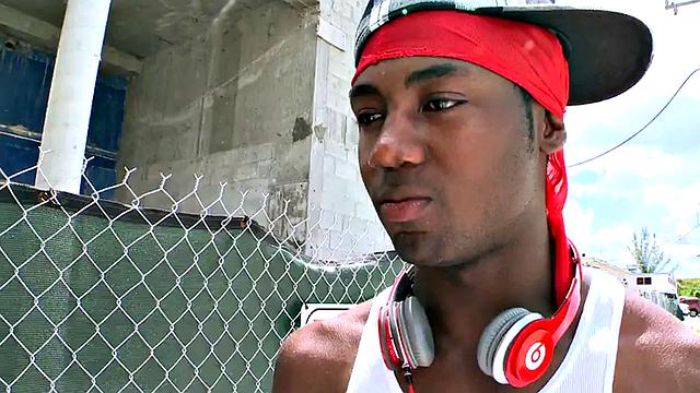 Black thug pulled and public fucked outdoor by white top