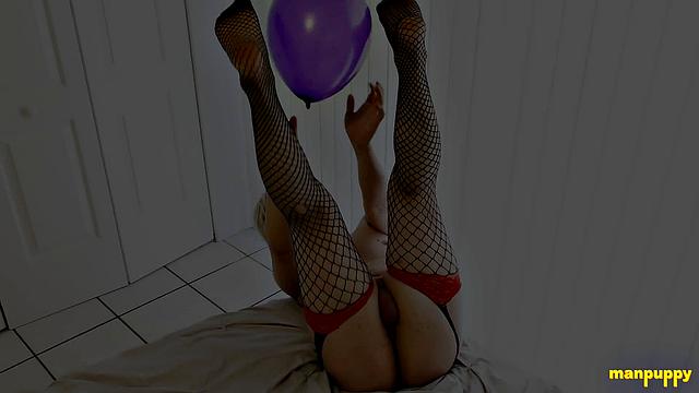 Elis Ataxxx Has Fun with Balloon Friends