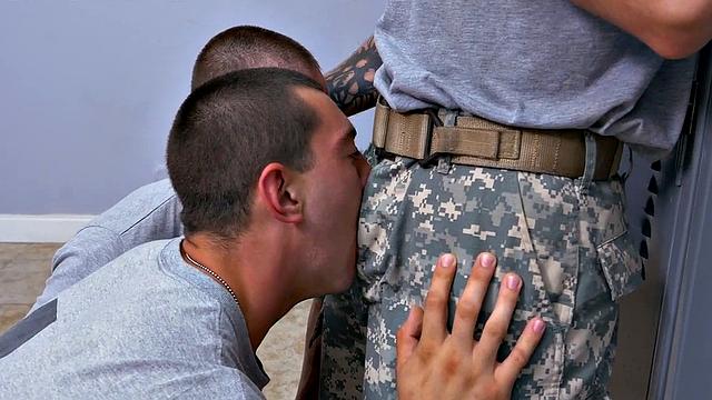 Army bottom bareback in locker room on demand