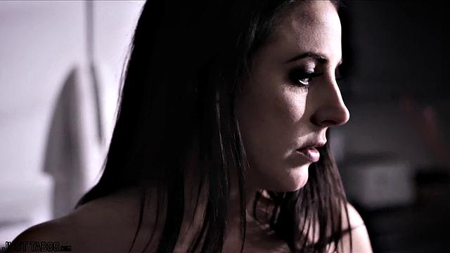 I'm gonna cum in your mouth!