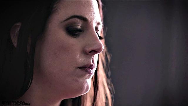 I'm gonna cum in your mouth!