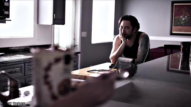 I'm gonna cum in your mouth!