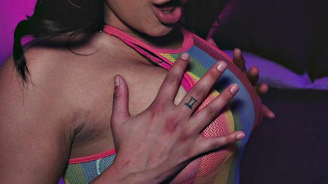 Serena Santos - Wheel