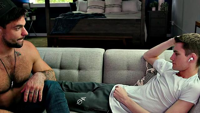 Tattooed stud barebacks skinny twink in ass after oral