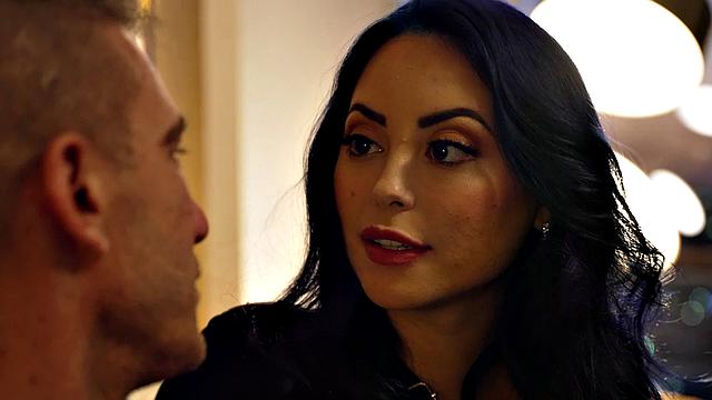 Blue haired Eve Marlowe wears lingerie to fuck fan