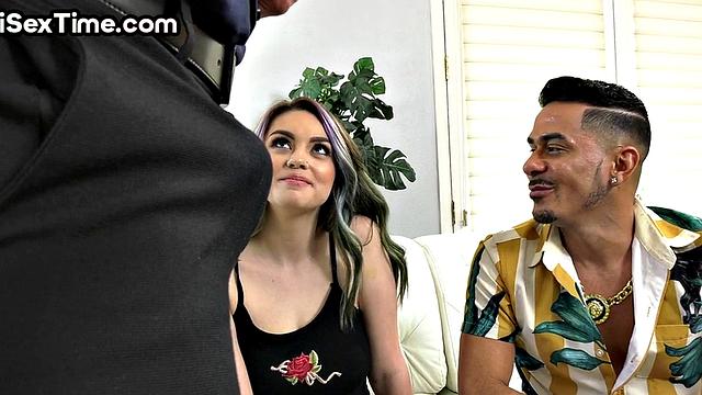 Amateur bisex slut pounded in 3some with two fuckers