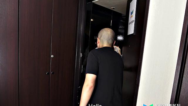 Amateur Japanese worker Yuko Mukai plays at Tenshigao