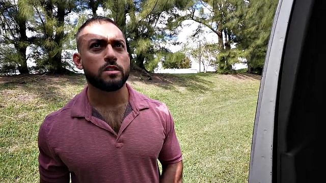 Straight amateur jock cums in public van outdoor