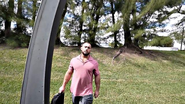 Straight amateur jock cums in public van outdoor