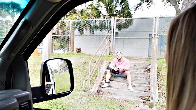 Straight amateur jock cums in public van outdoor