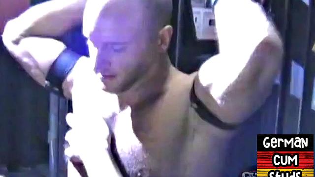 German Cum-Loving Bottom Drilled By Dilf I Homemade Anal