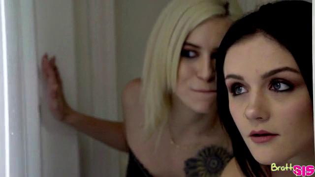 Two Step Sisters Get - S13:E2