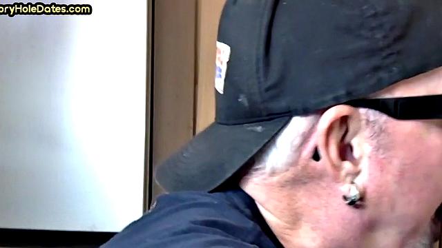 Gloryhole DILF sucks cock in closeup homemade sex