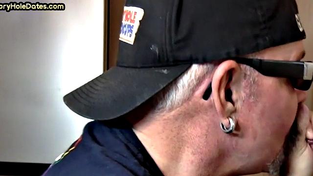 Gloryhole DILF sucks cock in closeup homemade sex