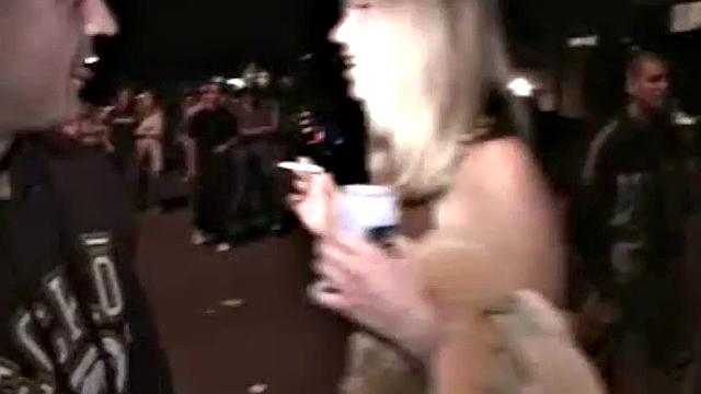 Amateur teen lesbians fingering