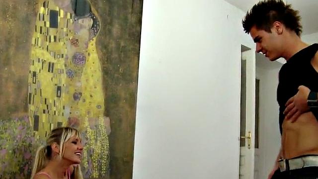 Baited incel pegged by dominas