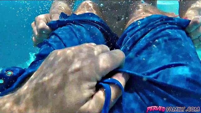 Fucking Stepmom by the Pool Was Incredible!