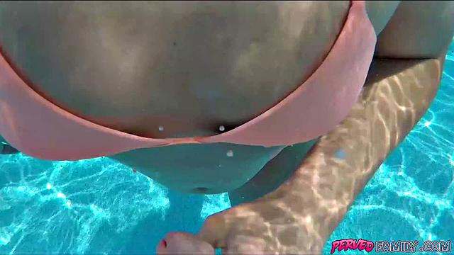 Fucking Stepmom by the Pool Was Incredible!