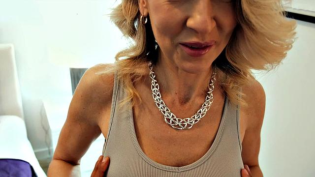 Hot mom Gigi Dior bangs her son's hung best friend