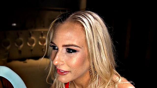 Analgaping oiled assfucked in lesbian dildo 3some