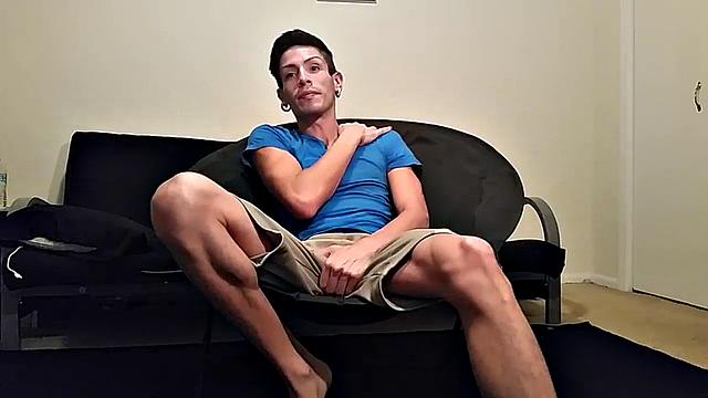 Skinny Twink Beats Off On Webcam