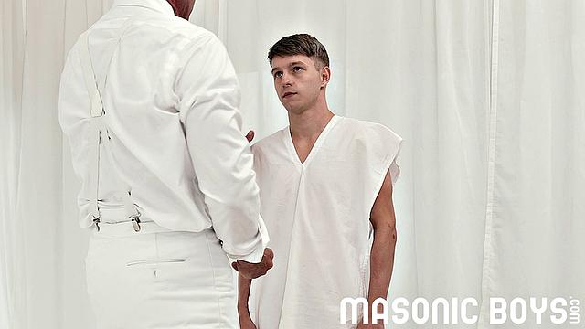 APPRENTICE WHITE - Anointment