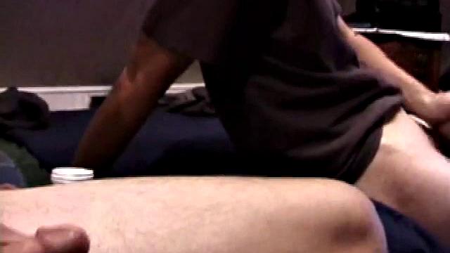 Amateurs Jayden and Jack Off