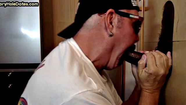 BBC deepthroat gloryhole DILF gets by white top