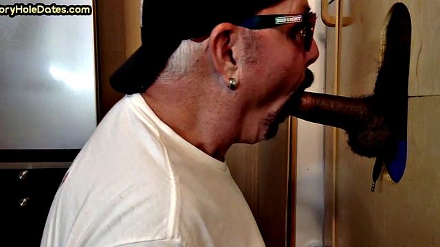 BBC deepthroat gloryhole DILF gets by white top