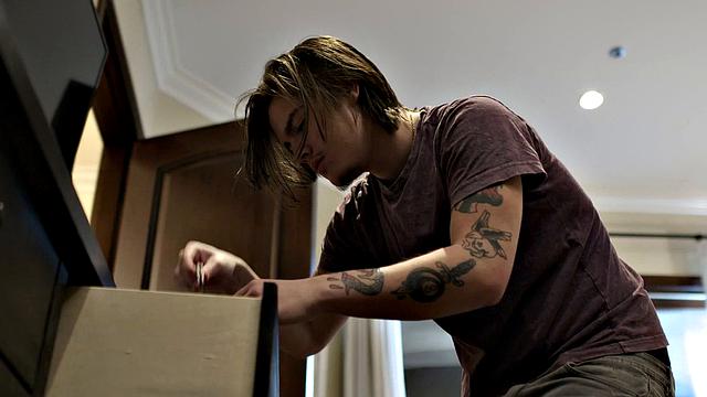 MOMMY'S BOY - Big Tits MILF Lauren Phillips Caught Stepson Investigating Her Sex Drawer