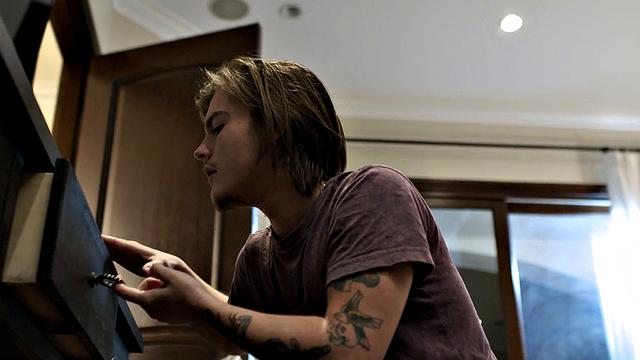 MOMMY'S BOY - Big Tits MILF Lauren Phillips Caught Stepson Investigating Her Sex Drawer