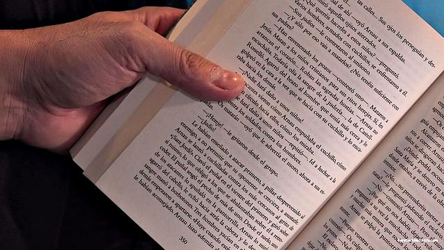 Даниэль и Аксель жестко трахаются на камеру, не сдерживая страсть