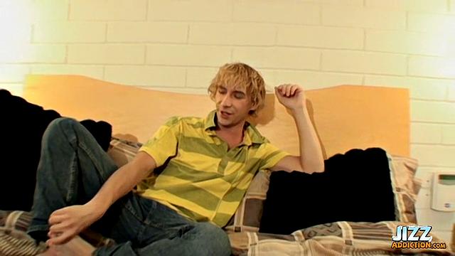 Hung Twink Records дома! - Кейси Вуд и Хойт Йегер