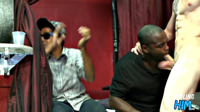 Real public deepthroat with strippers