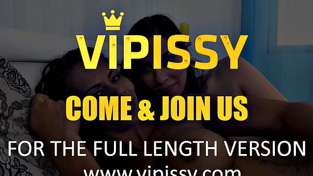 VIpissy - Czech babes enjoy vibrator during play