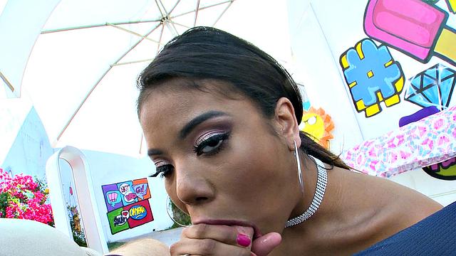 Head Game On with Nia