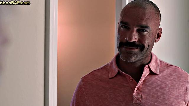 Petite 21yo babe bounces on lover after facefuck