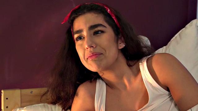 Hotel cockhungry sluts fuck lucky roommate in threesome