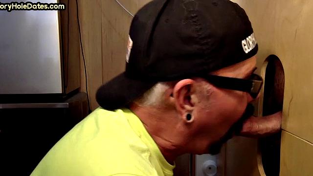 Amateur gloryhole deepthroats
