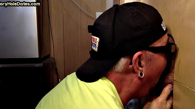 Amateur gloryhole deepthroats