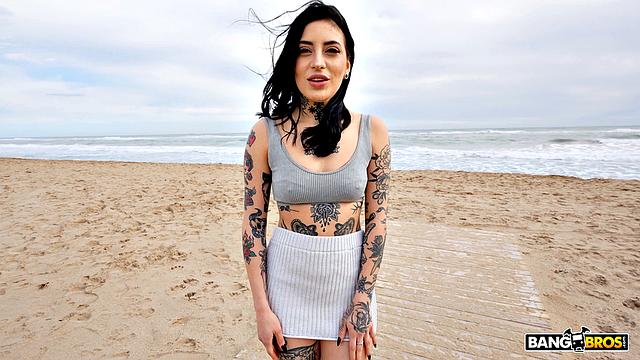 Perfect Booty in Public