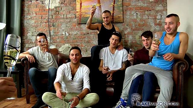 BlakeMason: 1000-я сцена - Люк, Райли, Брэдли, Микки, Дилан и Дэмиан