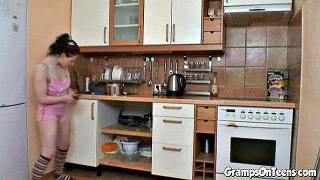 Teen whore makes old man cum in her mouth