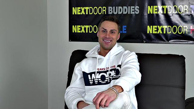 Ripped hunk strokes his oiled stiff dick at casting