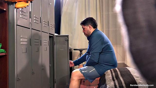 Ferdinand strips down and shows off in the locker room, like nobody's watching but everyone wishes they were