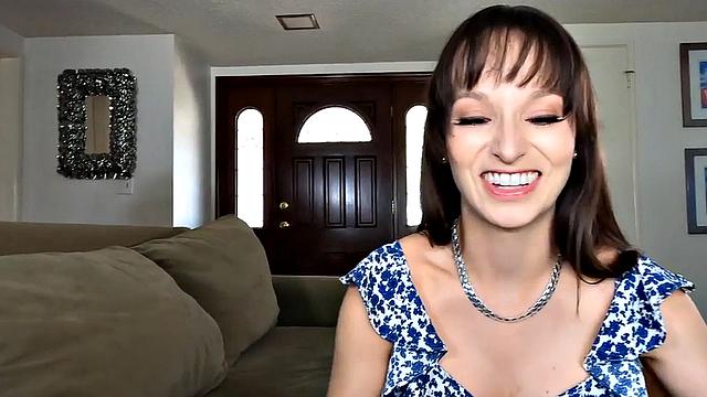 Sexy stepmom filled with nice dick in wet pussy hole